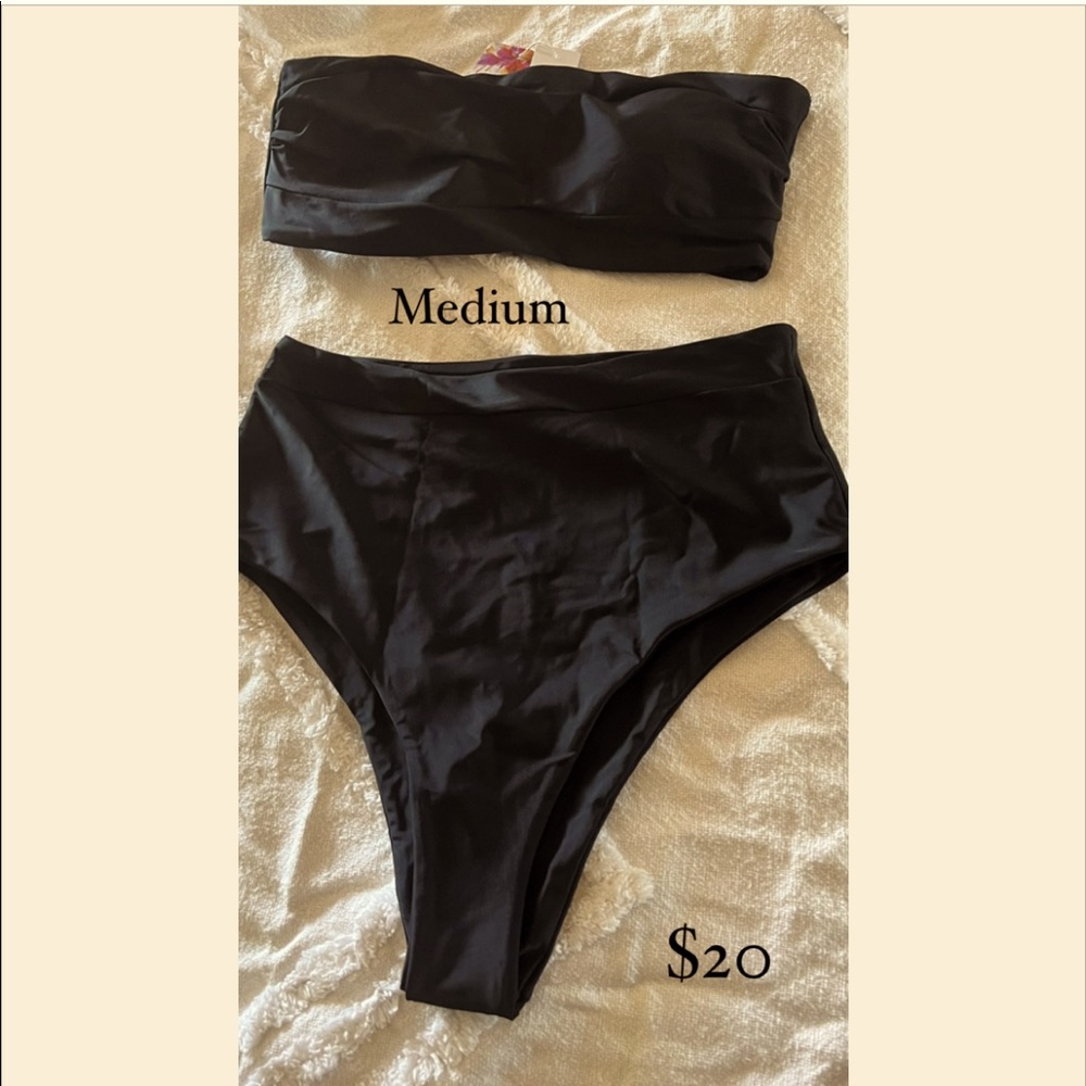 Brand new 2 piece tube top bikini